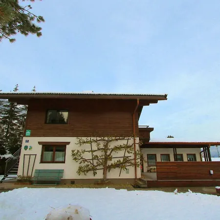 Holiday Graber Apartment *